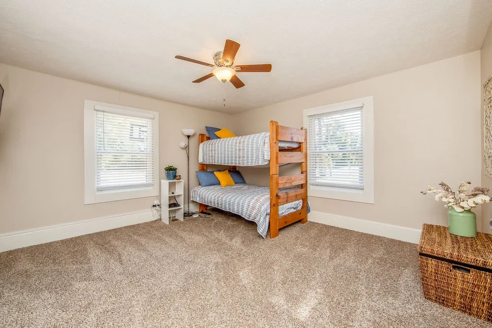 The Broadfoot Bungalow