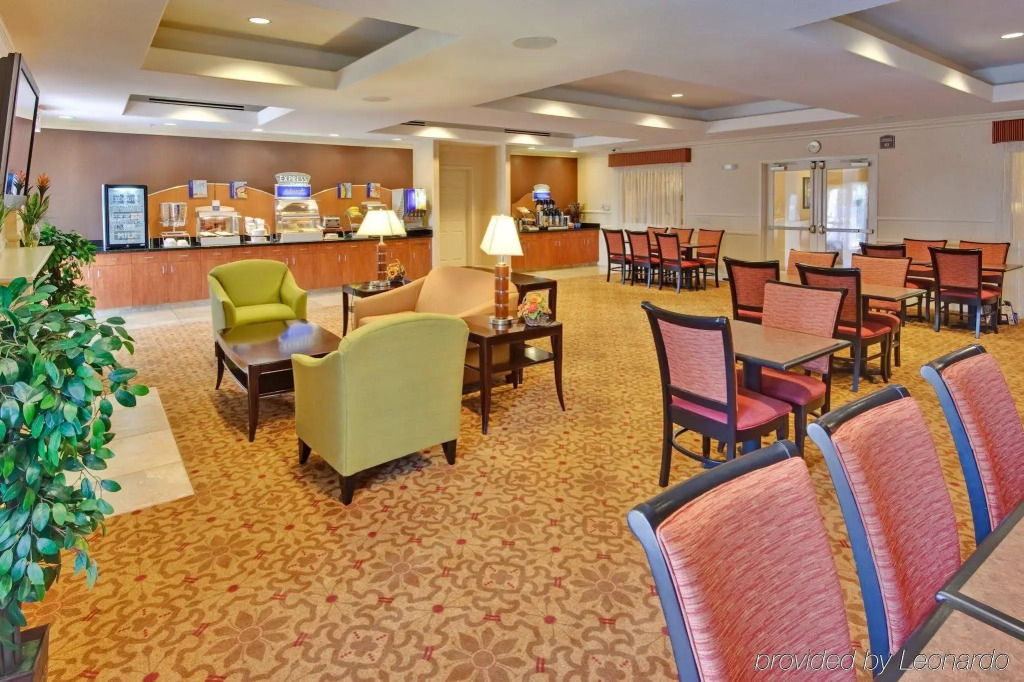 Holiday Inn Express Porterville by IHG