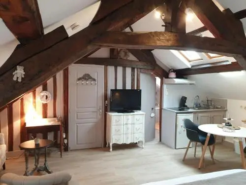 Danciennes chambres de bonnes