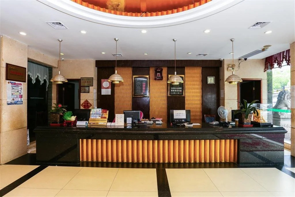 Golden Bridge Holiday Hotel