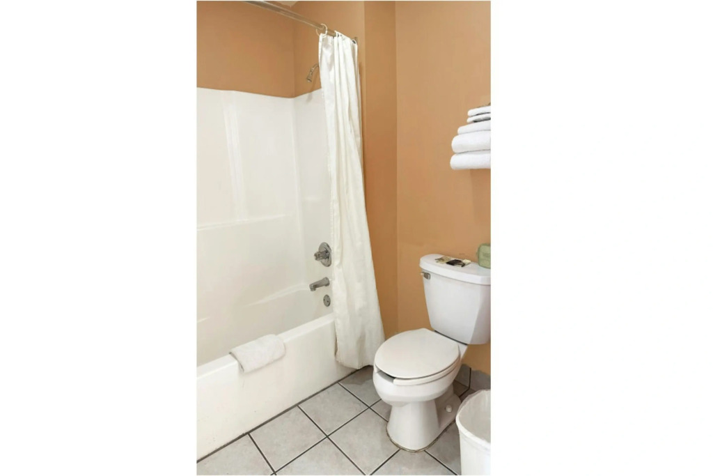 Garden Inn & Suites