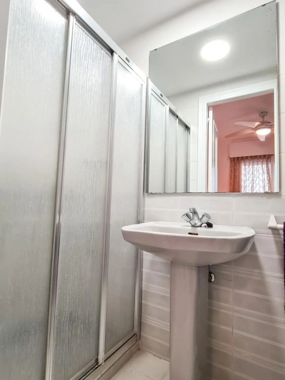 A017- Apartamento en primera línea de la playa Levante La Fosa con garaje