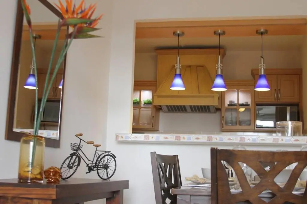 Lovely 3Brm Apt w/City View&Pool @heart of Escalon