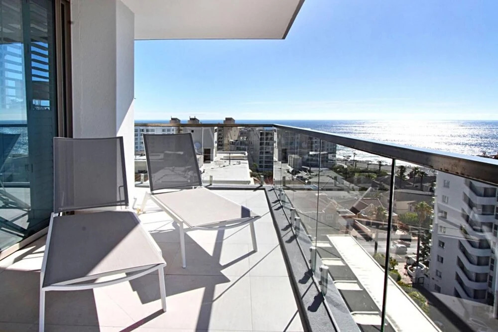Top Floor Holiday Apartment in Sea Point With Incredible Views Fairmont 1001