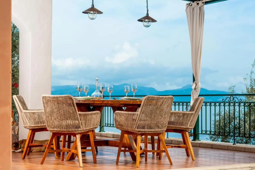 Meganisi Villas