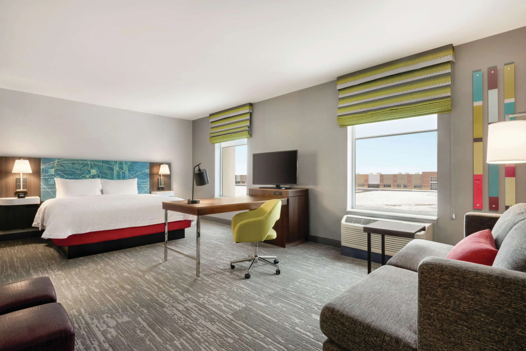 Hampton Inn Brooklyn Park