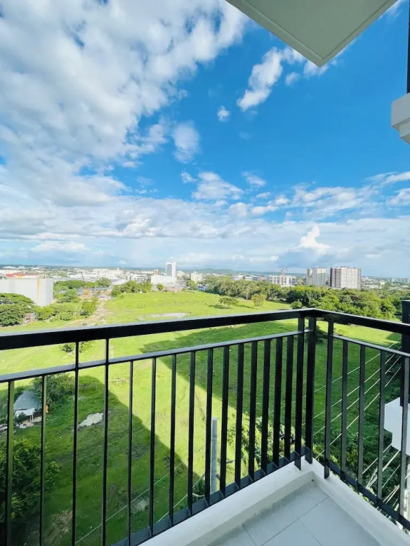 Hubomoto Megaworld Suites