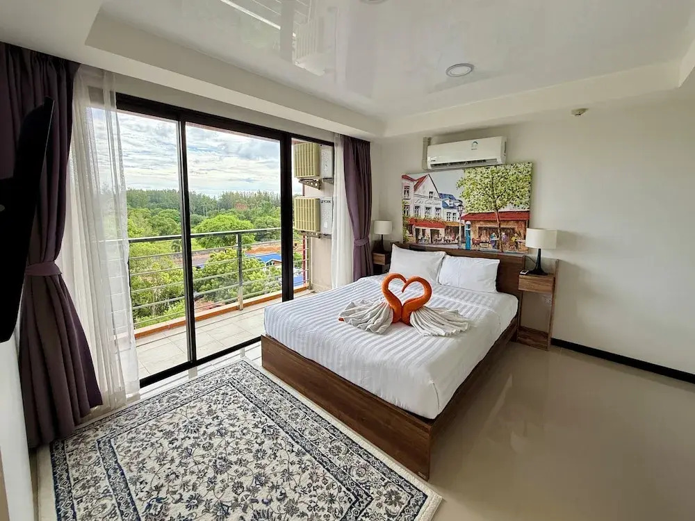 MBC Mai Khao Beach Condotel LUXURY APARTMENTs
