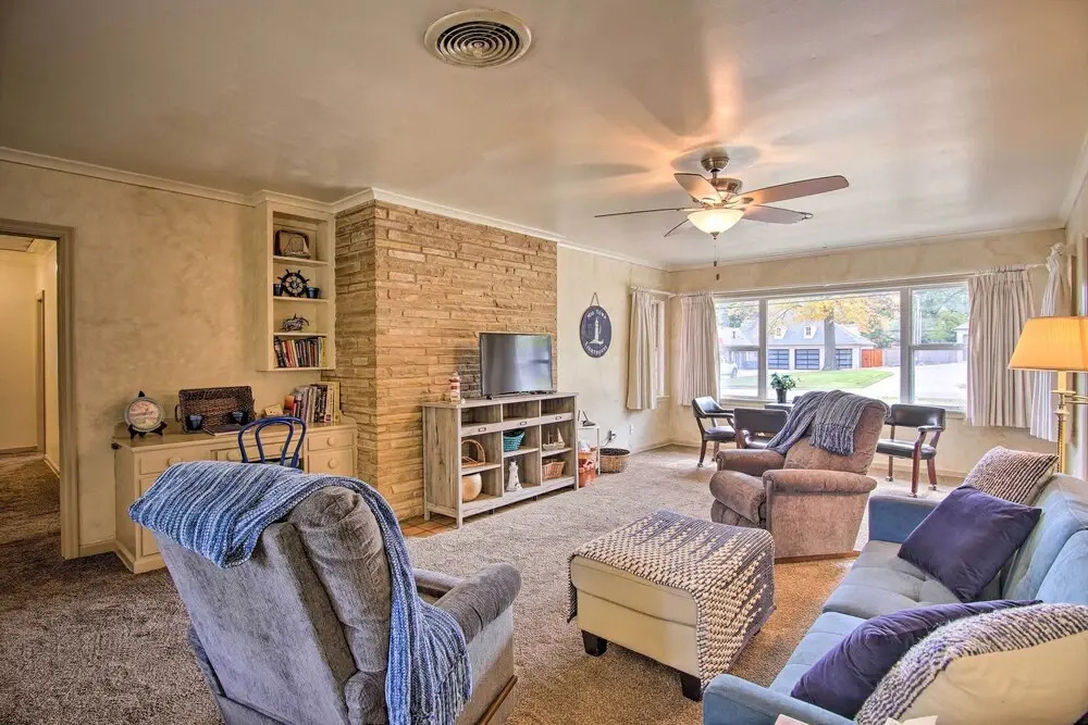 Ranch-style Cottage - 2 Miles to Philbrook Museum!