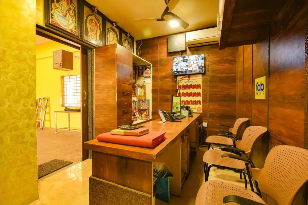 FabHotel Vijaylakshmi Stay Inn