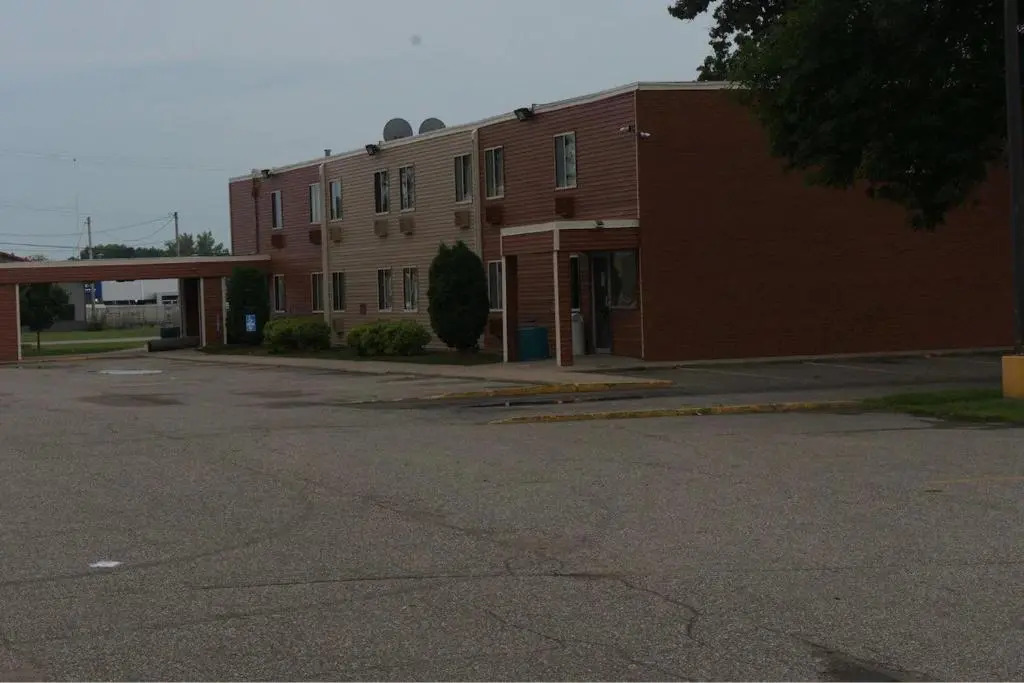 Econo Lodge Waite Park - St Cloud