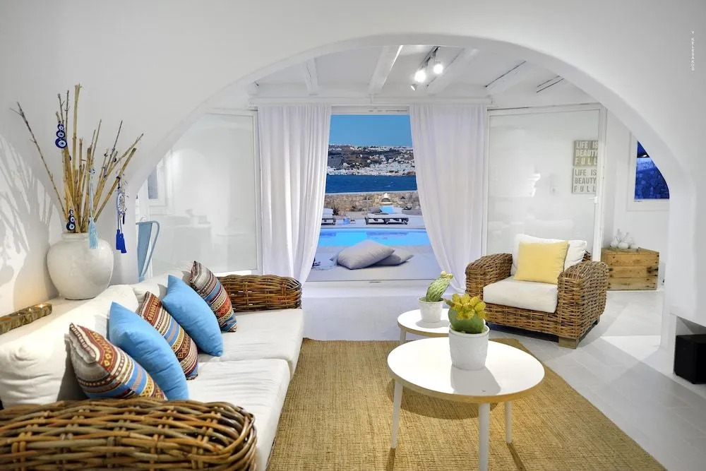 Villa Blanca Duo