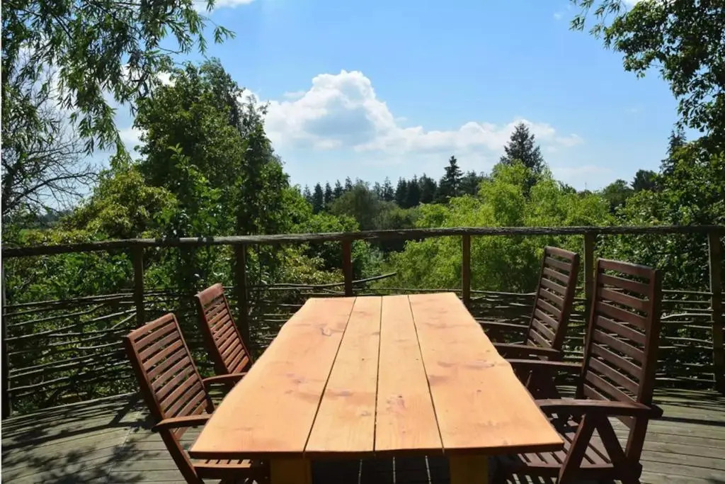 Treehouse B&B