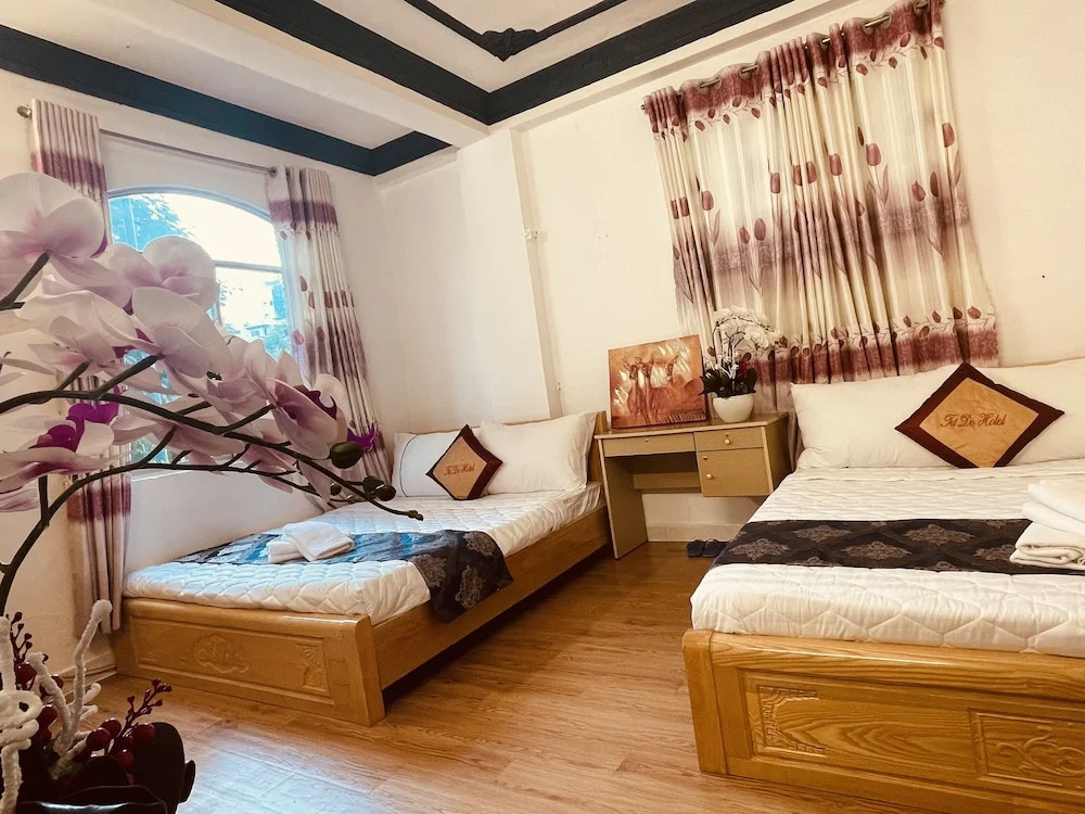 Adenia Hotel