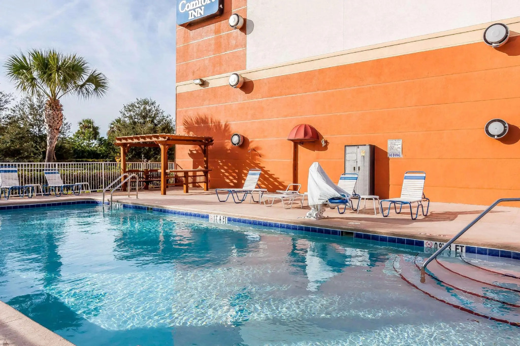 Comfort Inn St Petersburg North