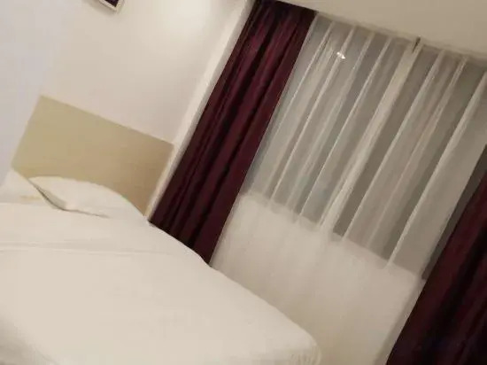 Desheng Bianjie Hotel