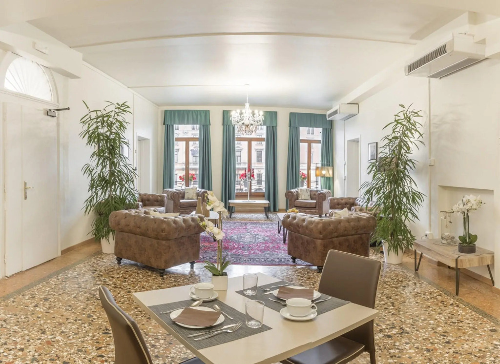 Grand Canal Suite by Wonderful Italy