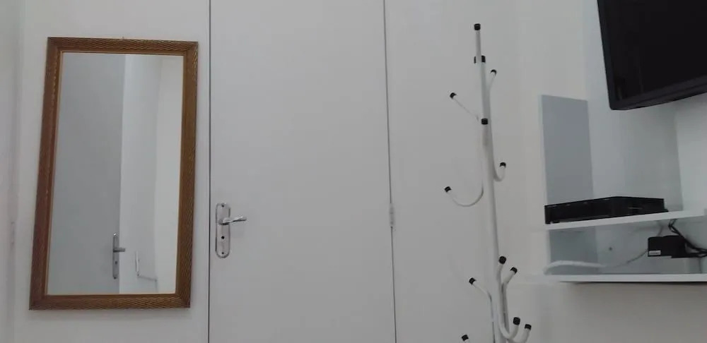 Quartos Solteiro e Casal Aluguel