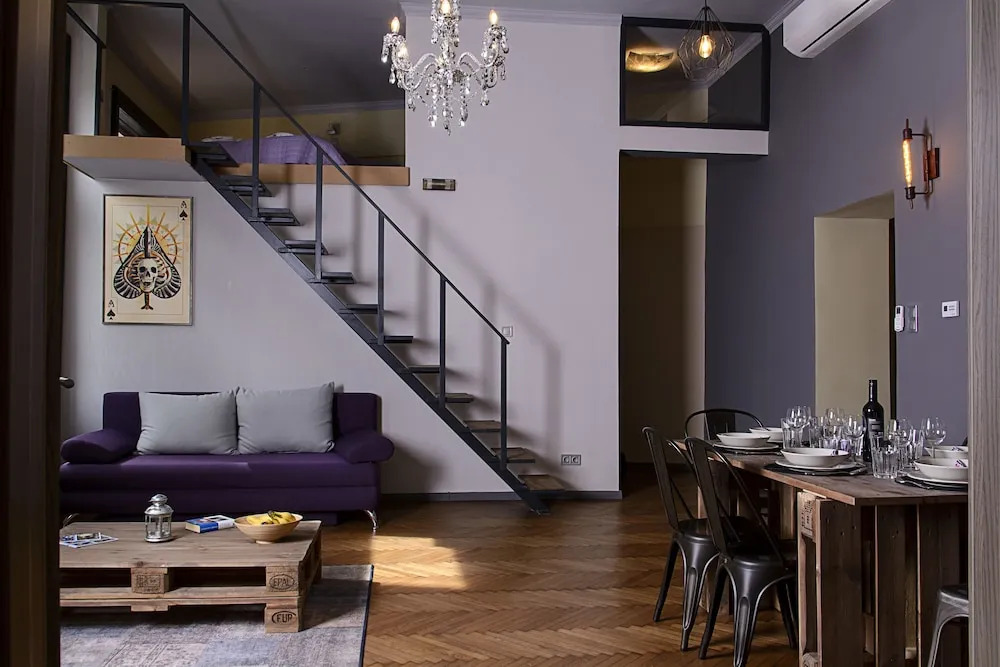 New - Walnuttree Double 12 Person Apartment Central in Budapest - Hungary