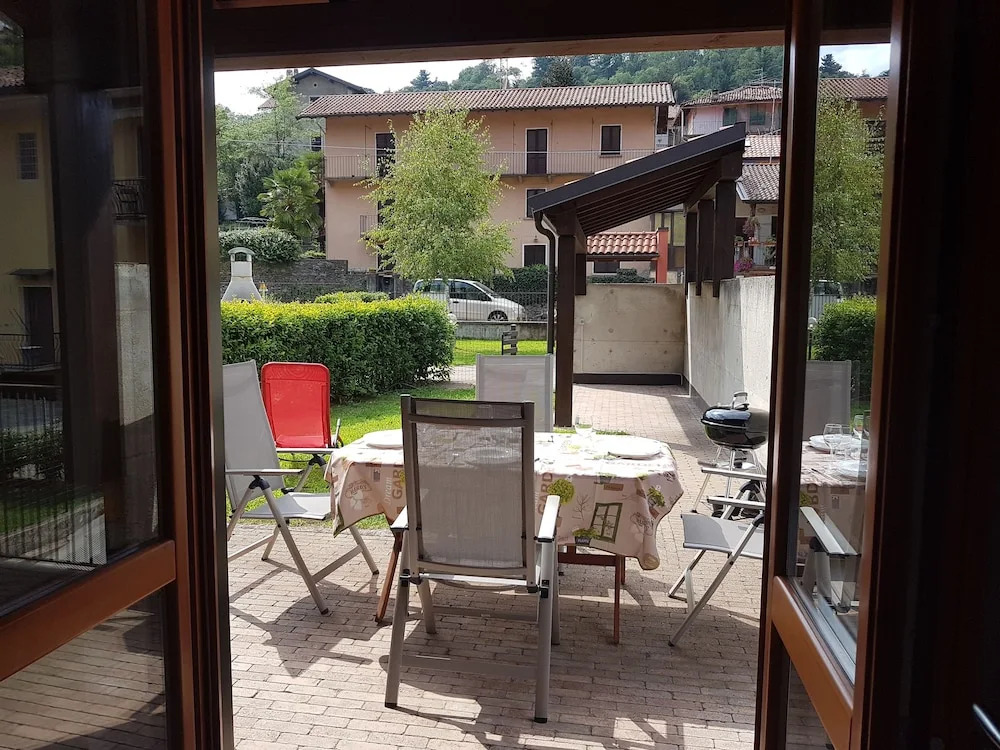 Il Borghetto Villa Pallante - Villa with Private Garden and Access to Swimming Pool
