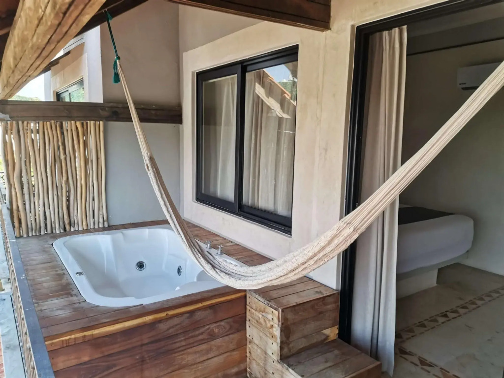 Caribbean Paradise Hotel & Spa - 5th Avenue