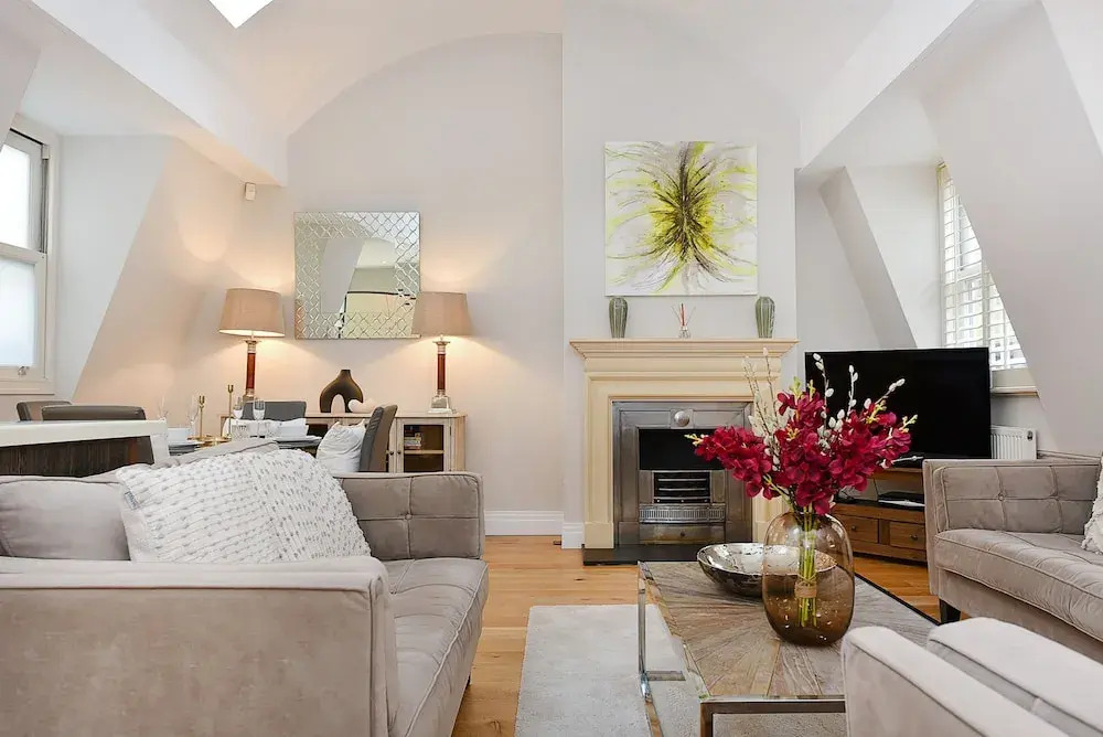 Stanhope Mews Exclusive - 1smw