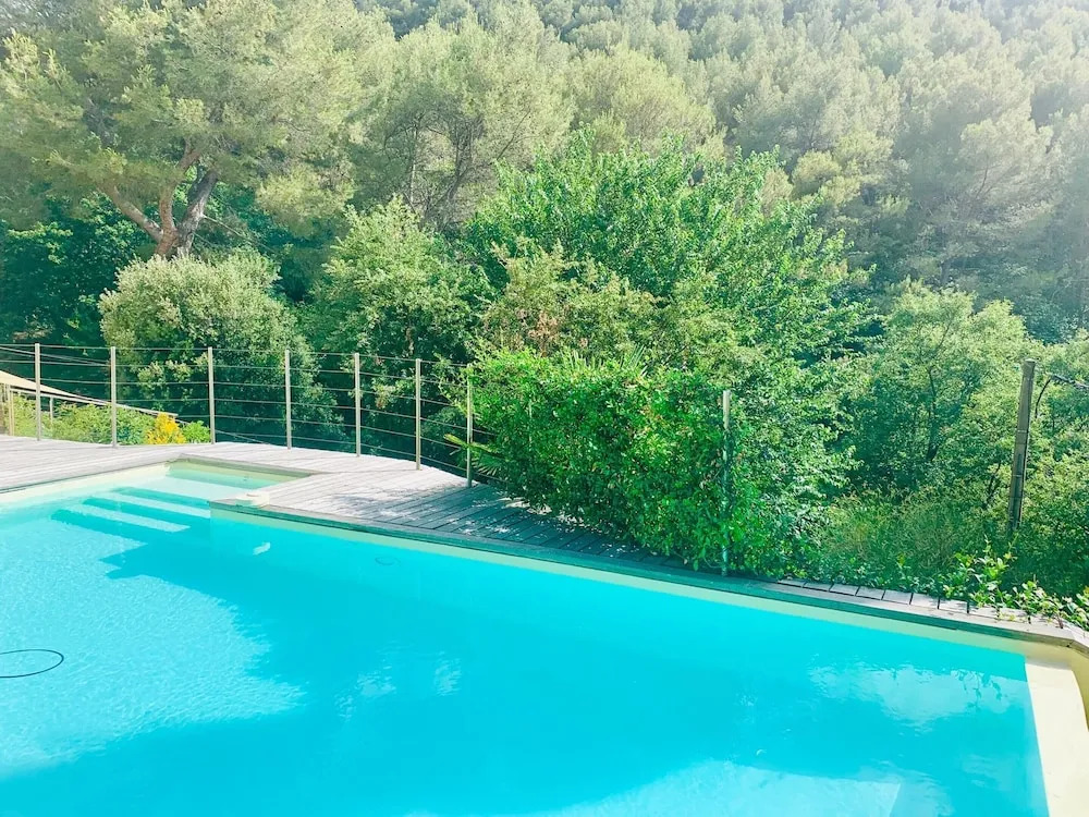 House With one Bedroom in Gémenos, With Wonderful Mountain View, Pool Access, Furnished Garden - 18 km From the Beach