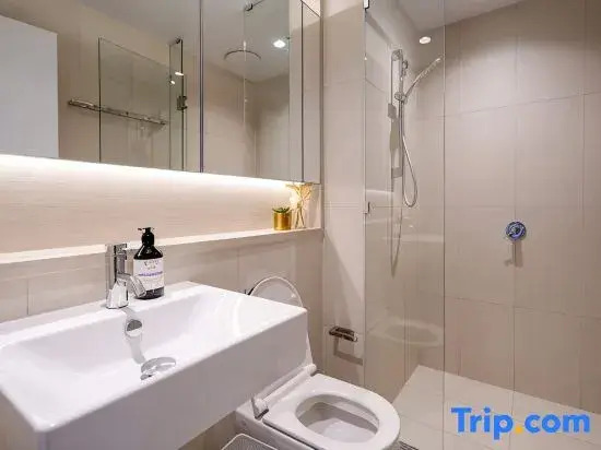 1B1B Condo with Bay &River Views