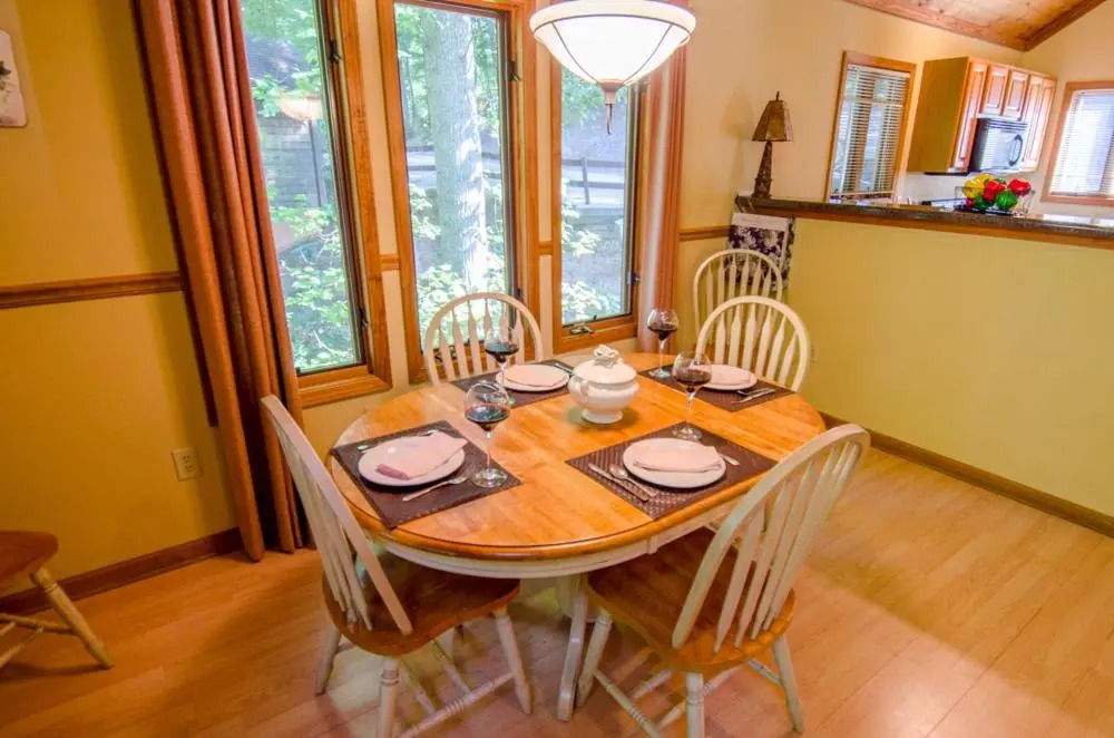 Asheville Cabins of Willow Winds