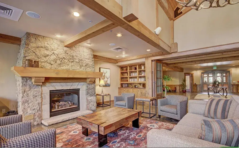 Ski-in 1br  Steps To Gondola + Main St, Sleeps 4 1 Bedroom Condo by RedAwning