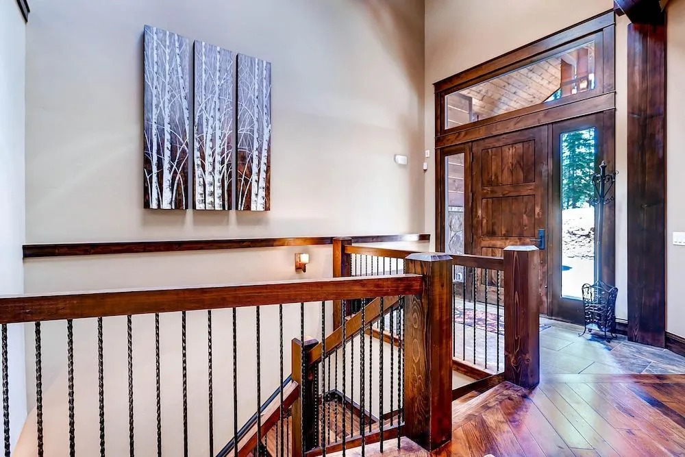 Rocky Mountain Lodge