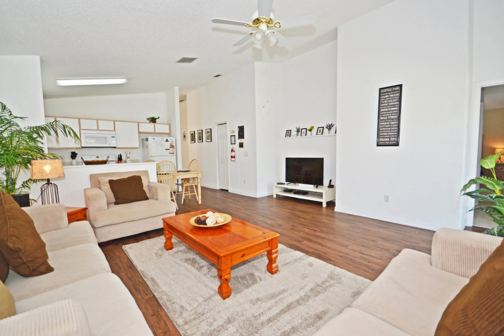 Bloomingdale Villa home