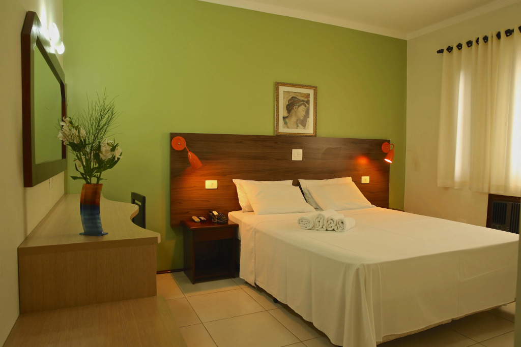 HOTEL ROYAL PARK