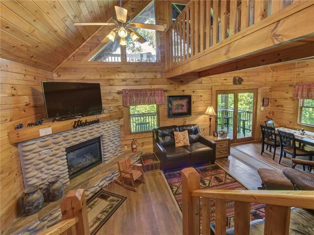 Hibernation Station - Three Bedroom Cabin