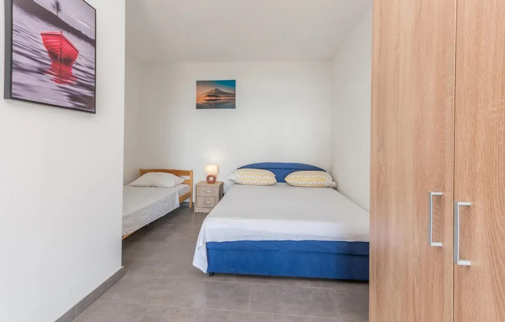 Nice Apartment in Drage With Wifi