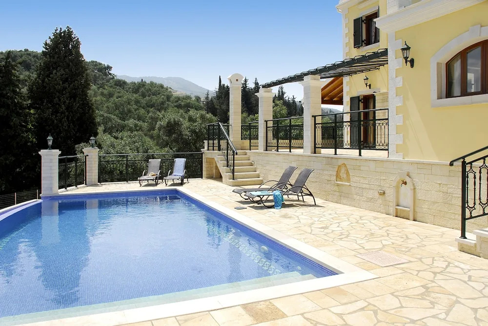Villa Argyro