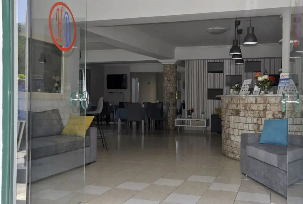 Dollas Hotel