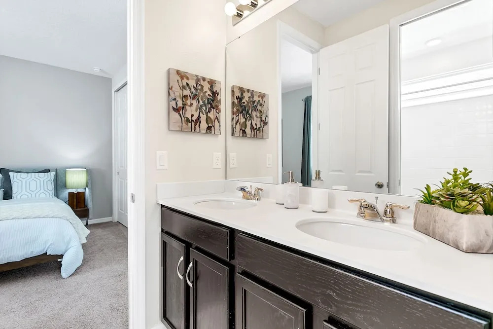 9 BD 6,5 BH Pool, Spa & Game Room