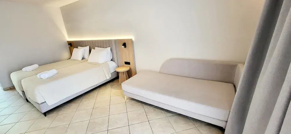 Thinalos Hotel