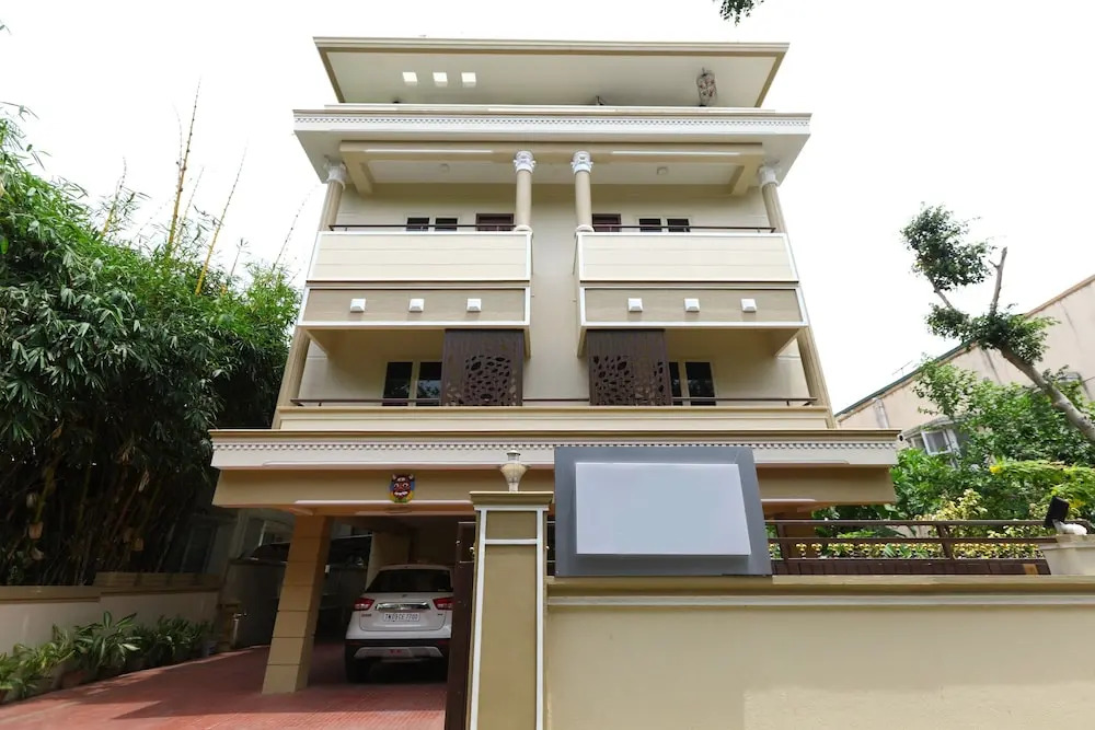 OYO 1504 Hotel Gemini Residency