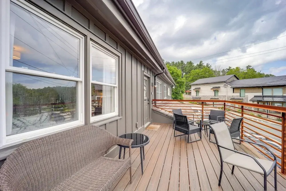 Shop, Dine & Unwind: Dtwn Blowing Rock Retreat!
