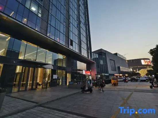 Weilv Apartment (Romon Universal City Yintai)
