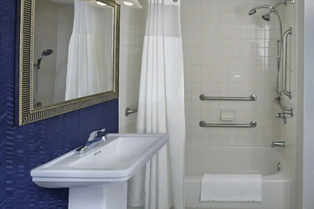 SummerPlace Inn