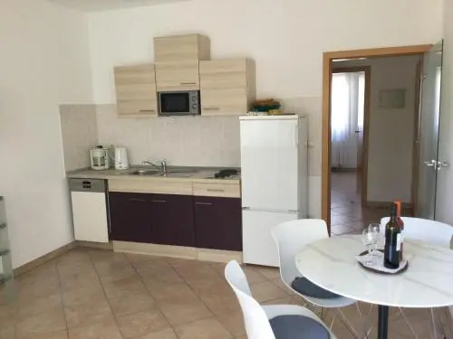 Apartments and Rooms Mamić