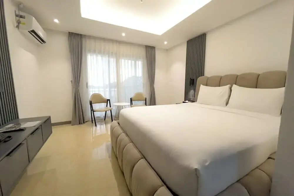 The Clover Hotel Angeles City Managed by Cocotel