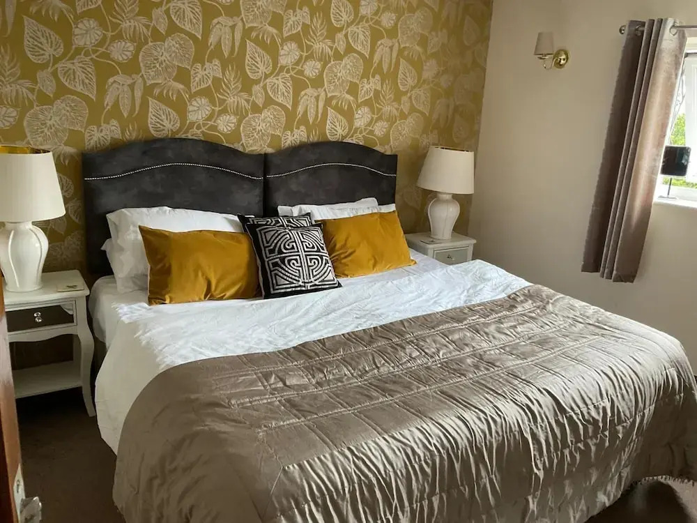OYO Cocketts Hotel