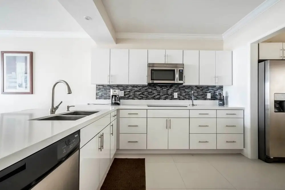 Le Marina Bay 1006 by Go Florida Condo Sunny Isles
