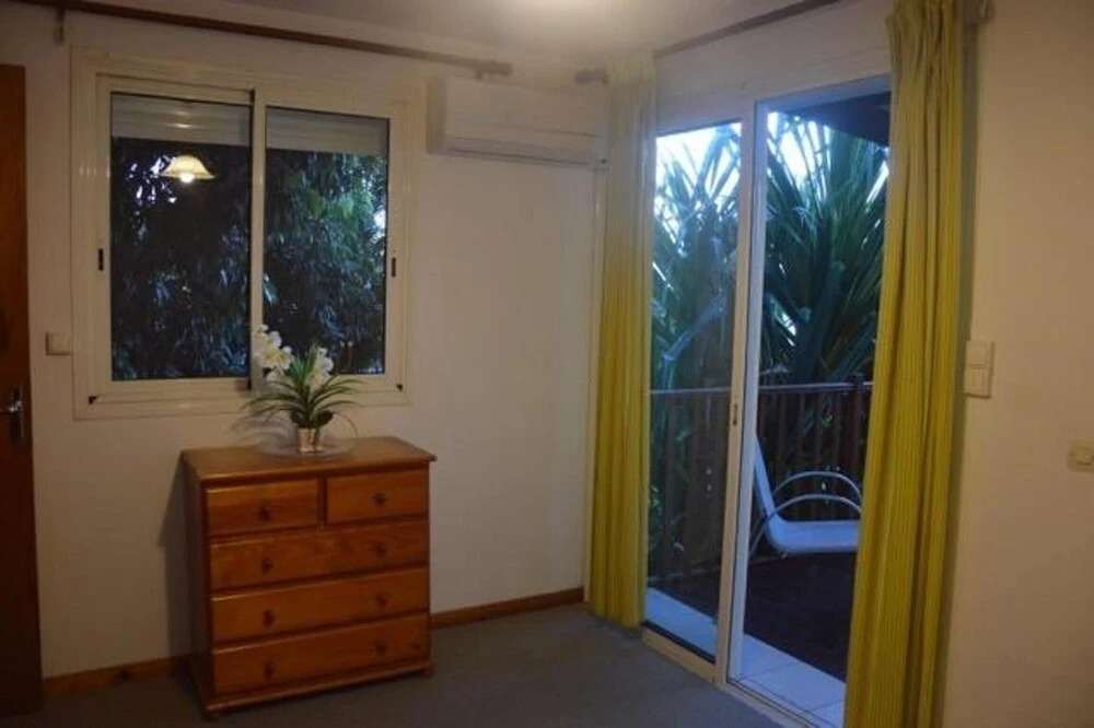 House with One Bedroom in Sainte-Clotilde, with Wonderful Mountain View, Enclosed Garden And Wifi - 30 Km From the Beach