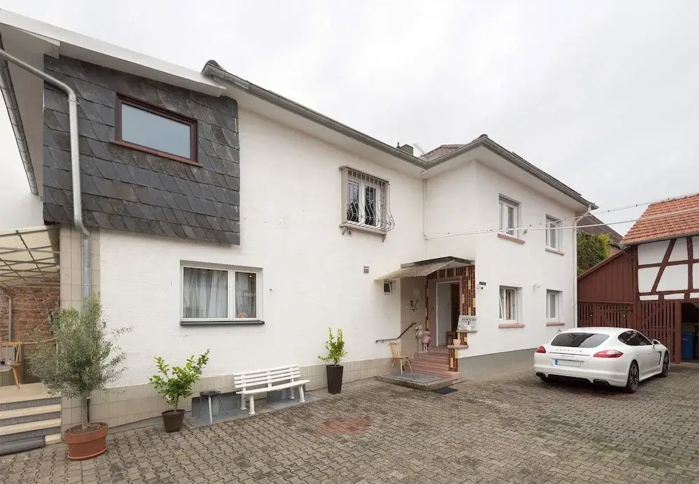 Villa Filimena - Monteurunterkunft Gründau