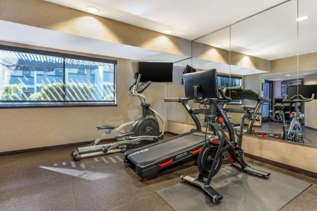 Best Western Plus Wine Country Inn & Suites